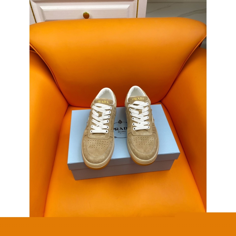 Pra*a casual shoes